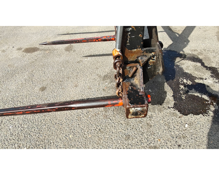 - - - Storballespyd m/EURO beslag Med hydraulisk opklap