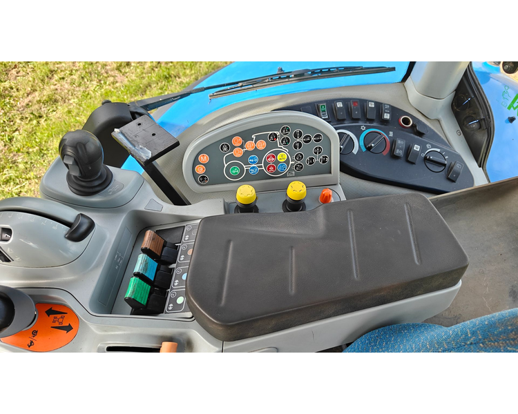 New Holland T8.390