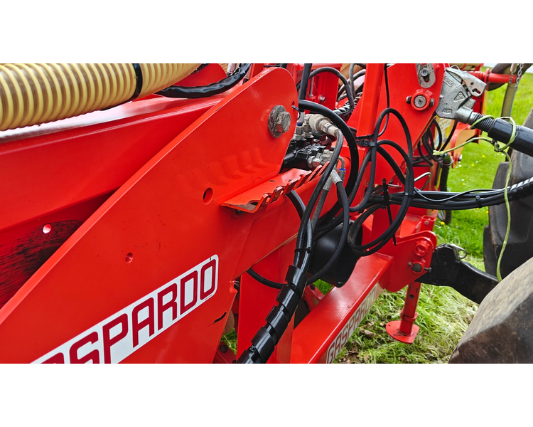 Maschio Gaspardo MANTA ISOTRONIC 12-75 XL inkl. fabriksny fronttank