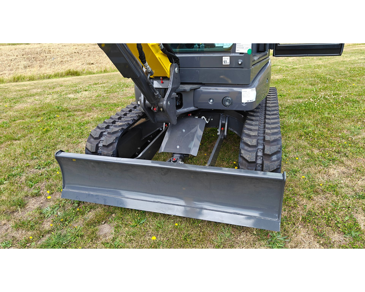 New Holland E25D