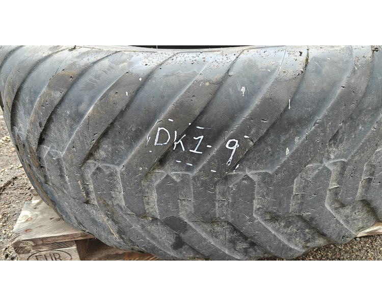 De Molen 425/65R22.5 XXX