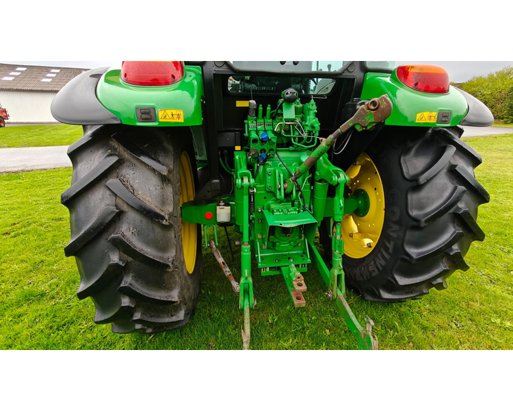John Deere 5090R