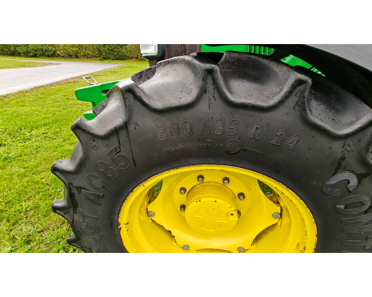 John Deere 5090R