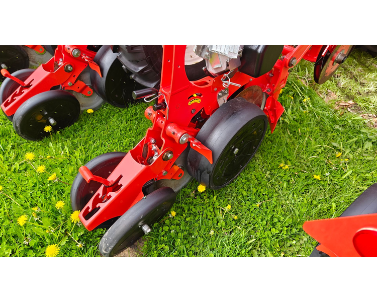 Maschio Gaspardo MANTA ISOTRONIC 12-75 XL inkl. fabriksny Maschio Gaspardo Fronttank