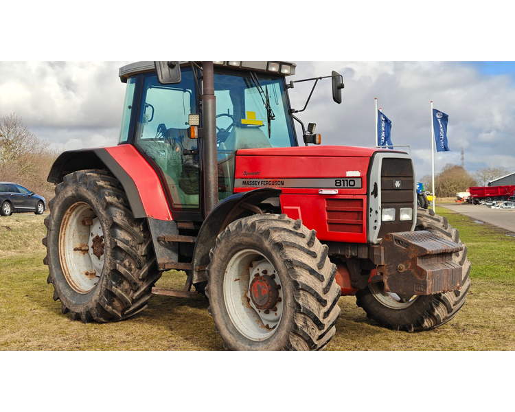 Massey Ferguson 8110