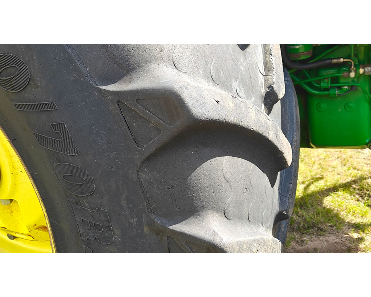 John Deere 4755