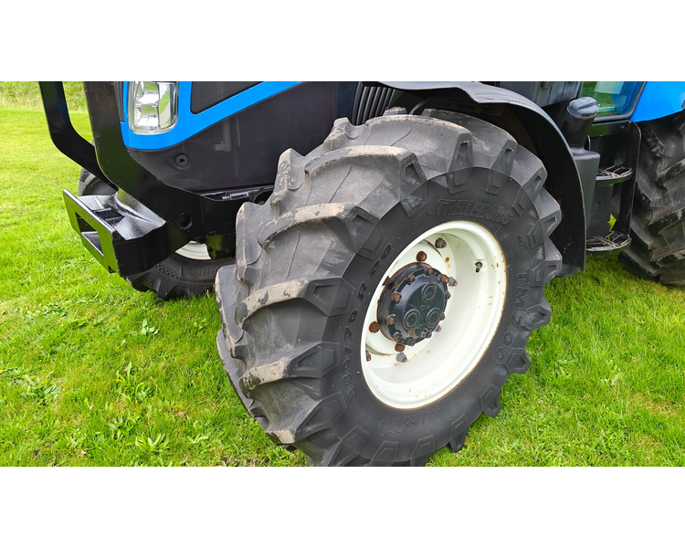 New Holland T4.95 Med frontlæsser