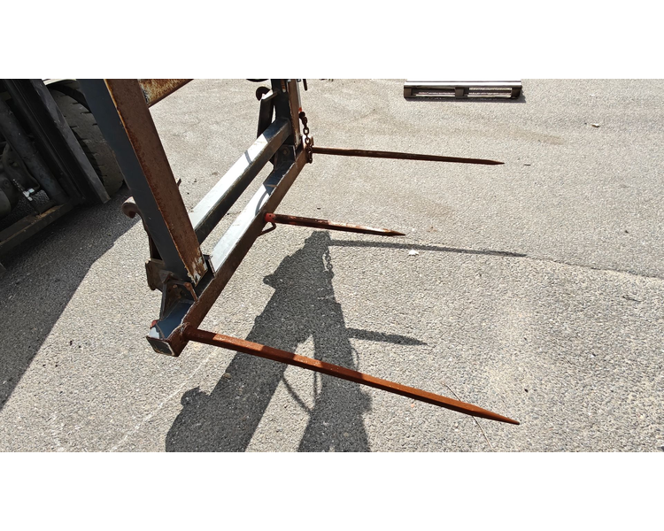 - - - Storballespyd m/EURO beslag Med hydraulisk opklap