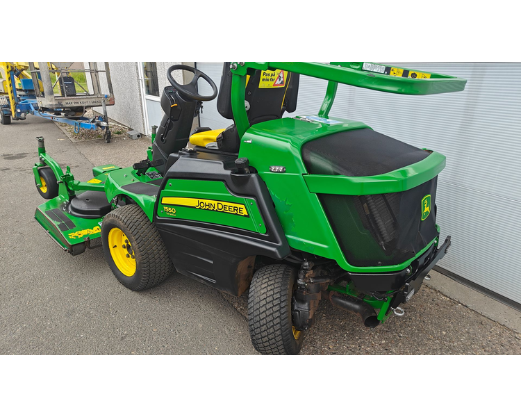 John Deere 1550 TerrainCut
