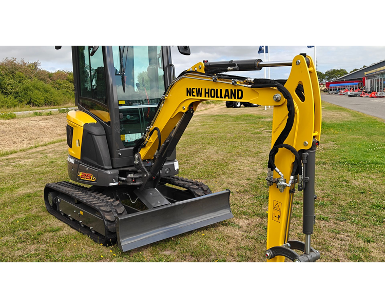 New Holland E25D