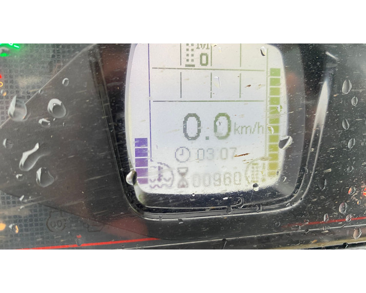 Giant G2700 X-TRA HD PLUS