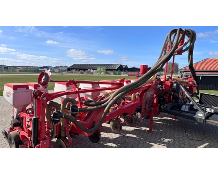 Maschio Gaspardo MANTA ISOTRONIC 12-75 XL inkl. Fabriksny fronttank