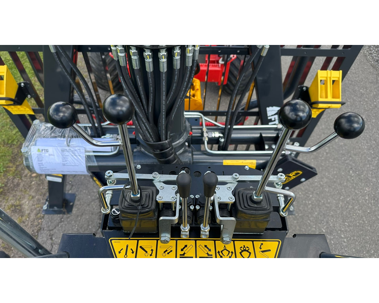 FTG-Källefall FB90 / FB63Ts FTG FB90 skovvogn med 63m kran