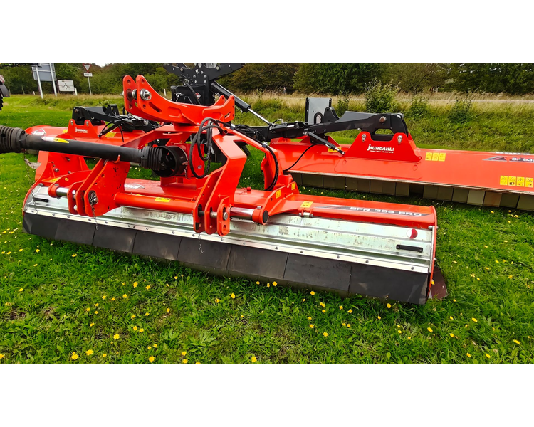 Kuhn BP 8300 og BPR 305