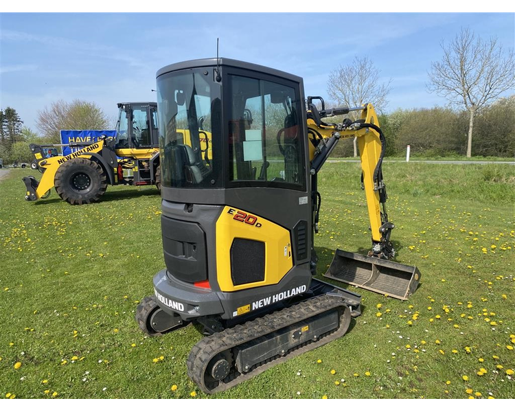 New Holland E20D City bom