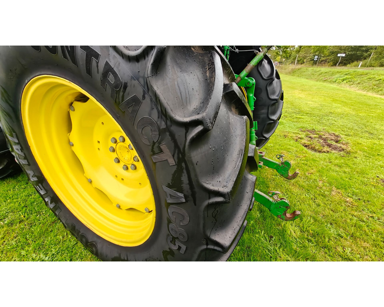 John Deere 5090R