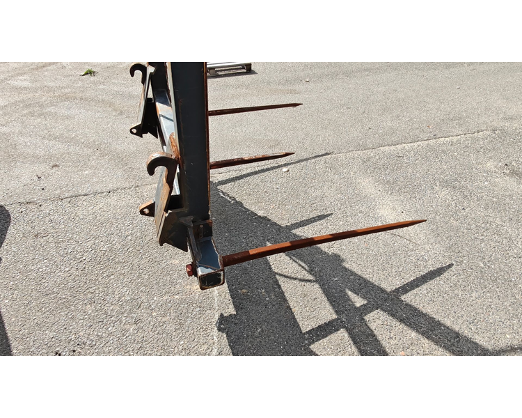 - - - Storballespyd m/EURO beslag Med hydraulisk opklap