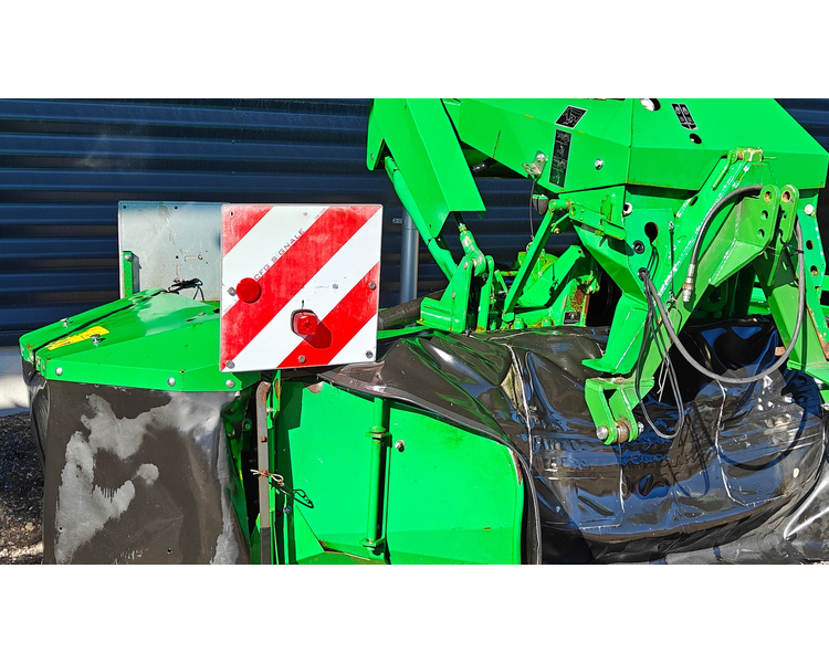 John Deere 131 frontskårlægger