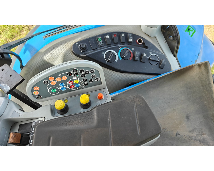 New Holland T8.390