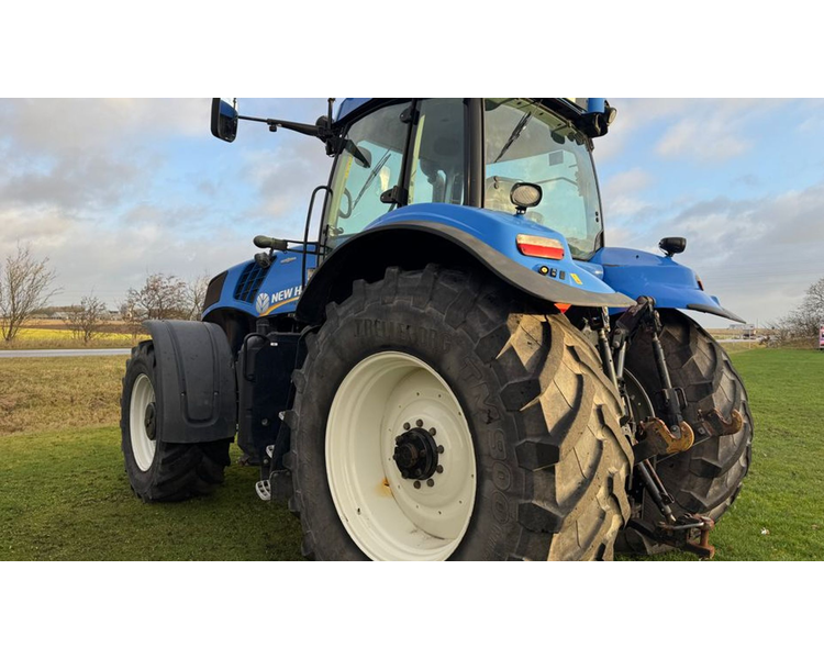 New Holland T8.390