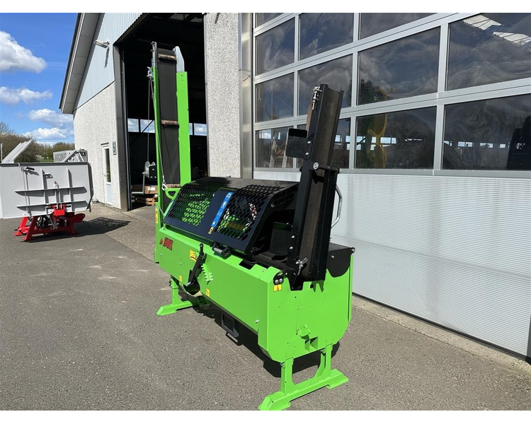 Avant JAPA 315 + save/kløvemaskine til Avant 