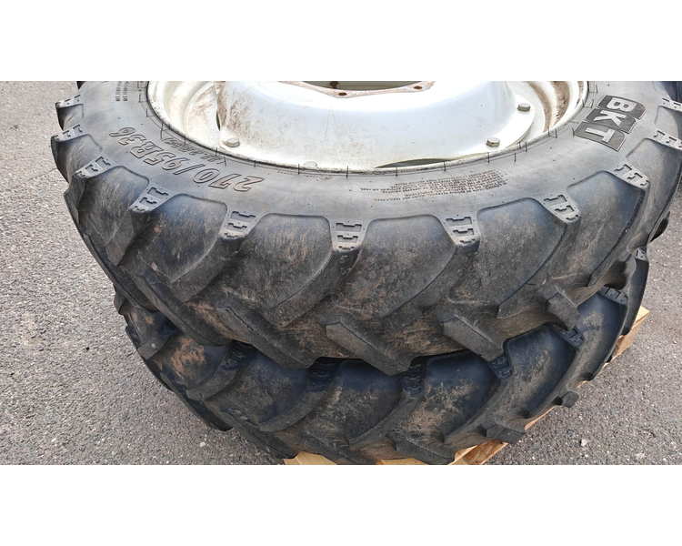sprøjtehjul 380/90R46 - 270/95R36 XXX New Holland T7.170