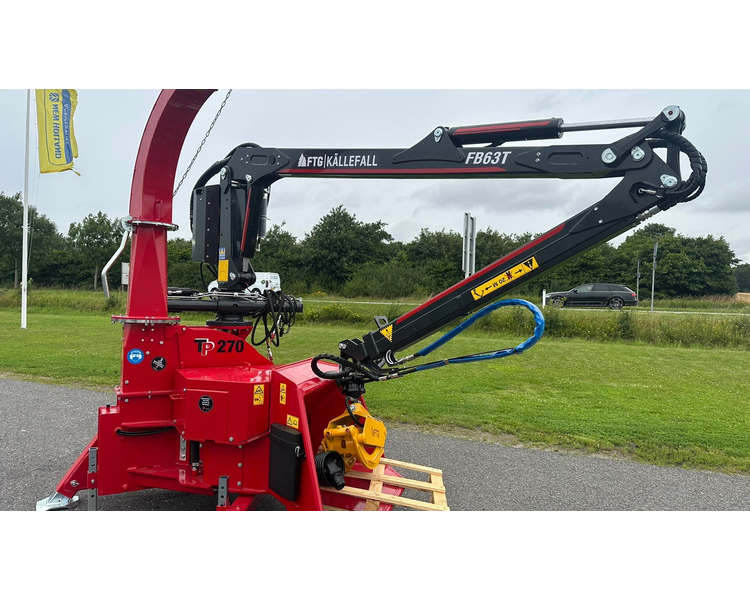 TP 270 PTO K med FTG 6,3m kran med fjernbetjent joystick.