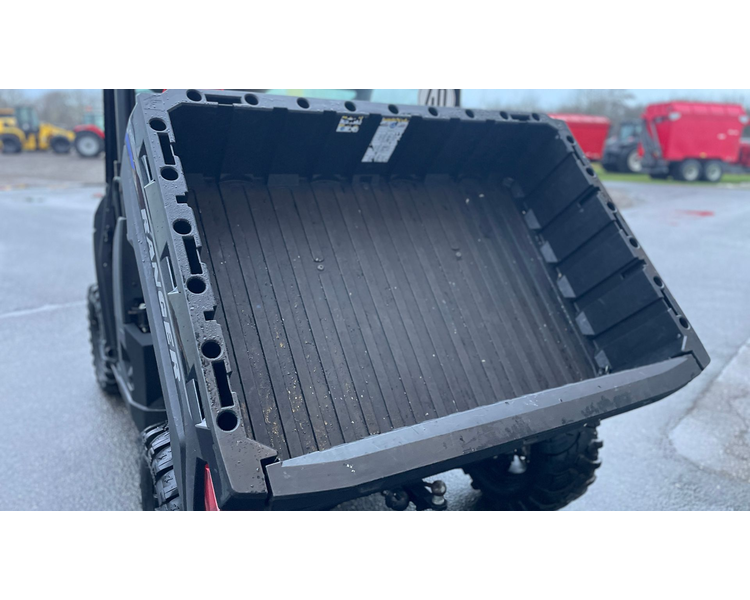 Polaris Ranger XP 1000 EPS traktor