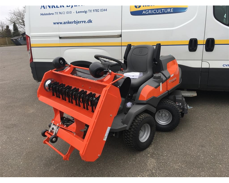 Husqvarna R 420TsX AWD inkl. slagleklipper & 122 cm klippebord