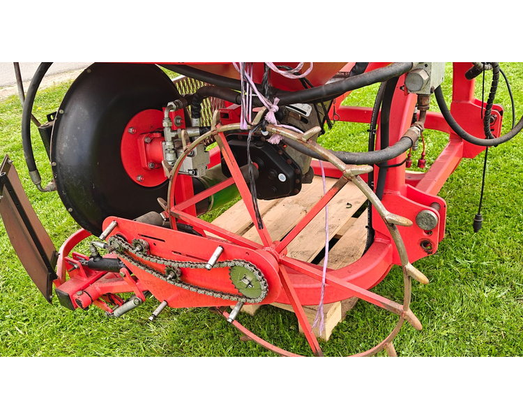 Maschio Gaspardo MANTA ISOTRONIC 12-75 XL Med fronttank