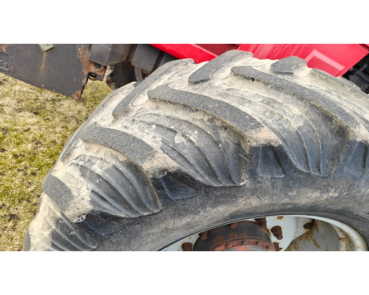 Massey Ferguson 8110