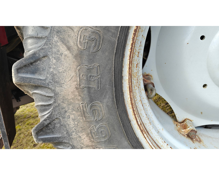 Massey Ferguson 8110