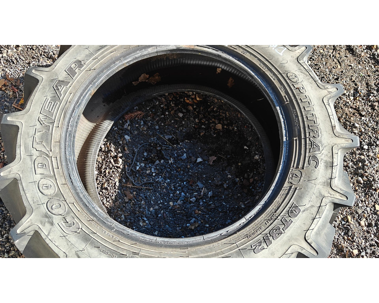 Goodyear 320/70R24 XXX