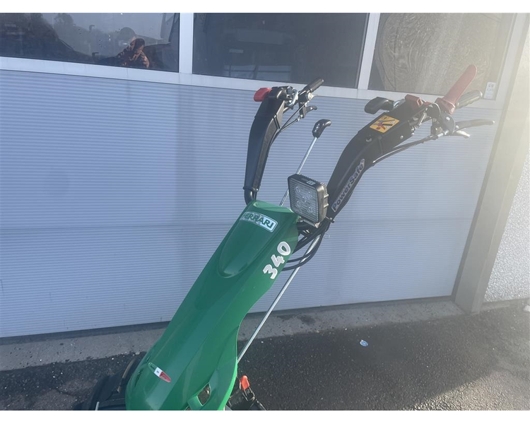 Ferrari 340 benzin 11 HK. Elstart, brede hjul og lyskit