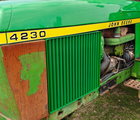 John Deere 4230