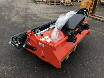 Muratori MZ62SXL -145 med udjævningsbjælke og pto aksel