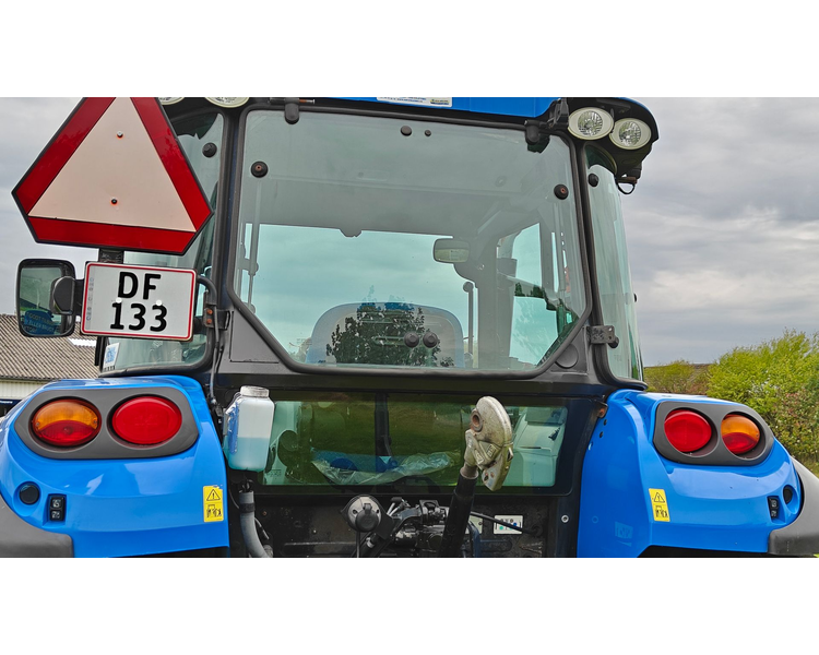 New Holland T4.95 Med frontlæsser