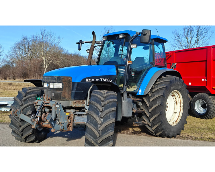 New Holland TM 165