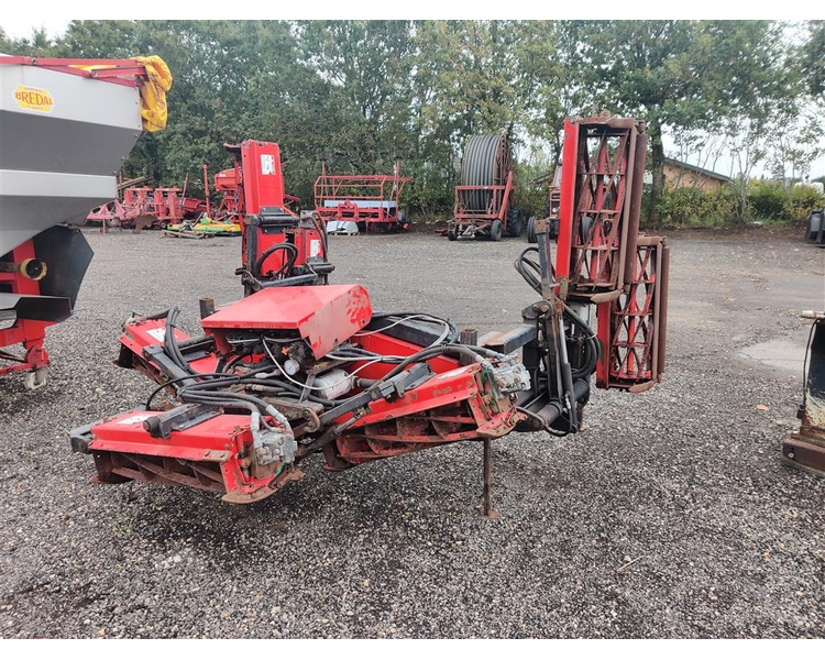 - - - Cylinderklipper til Ferrari traktor