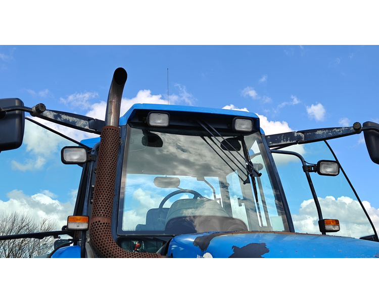 New Holland TM 150