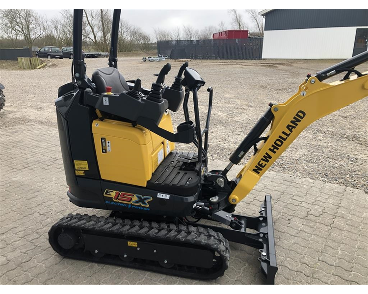 New Holland E15x el-minigraver