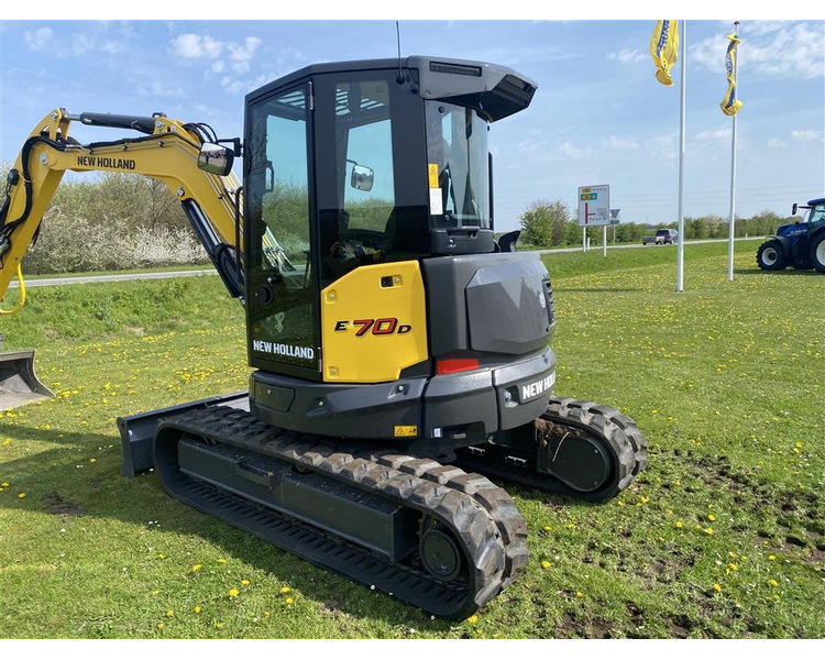 New Holland E70D