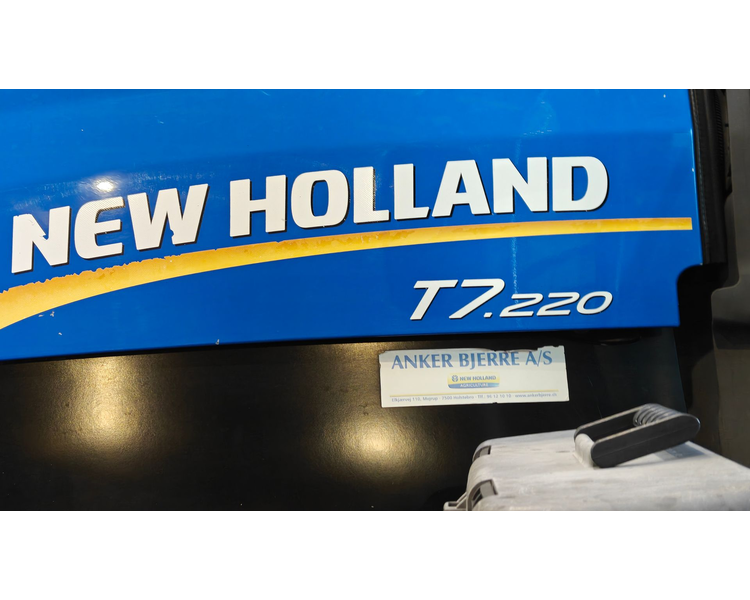 New Holland T7.220 Auto Command