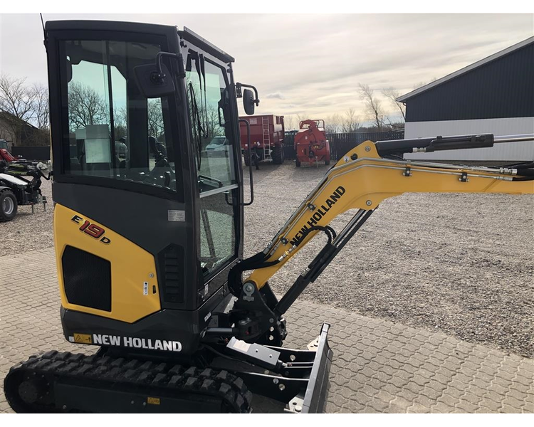 New Holland E190D minigraver