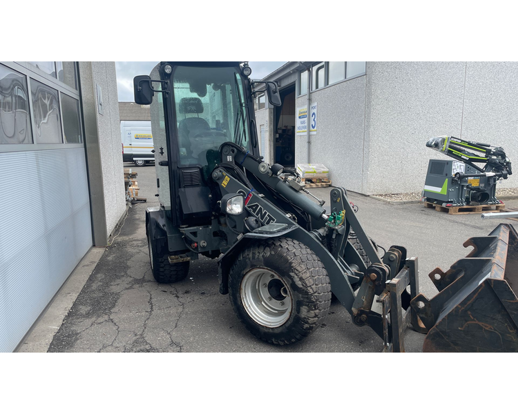Giant D337T X-tra. Inkl. Skovl og pallegafler