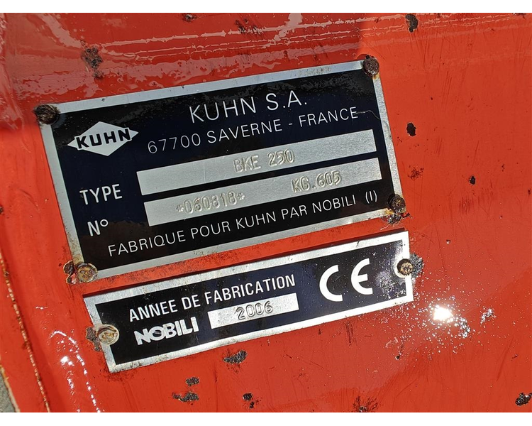 Kuhn BKE 250 KØRT GANSKE LIDT