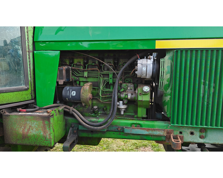 John Deere 4230