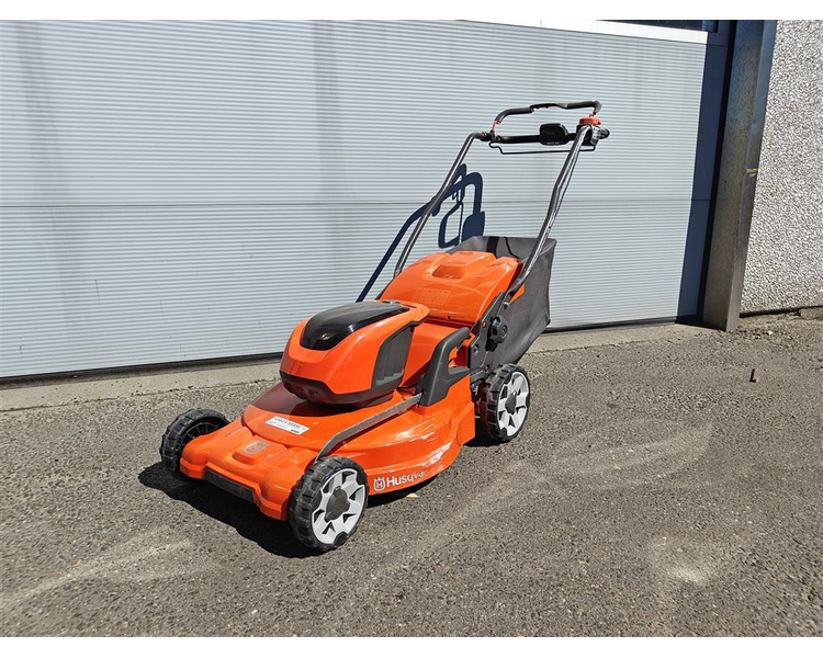 Husqvarna LC 353 VI Batteridrevet - ex. batterier