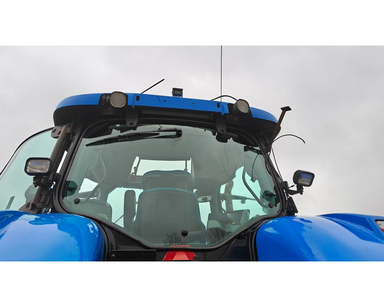 New Holland T7070 AutoCommand