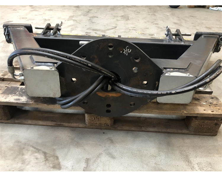 Kran stativ med hydrauliske støtteben